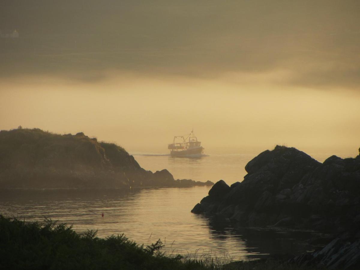 The Islay Hotel Port Ellen Buitenkant foto